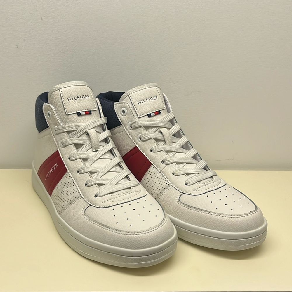Tommy Hilfiger White High Top Sneakers Men’s Size 9 (NWOT)
